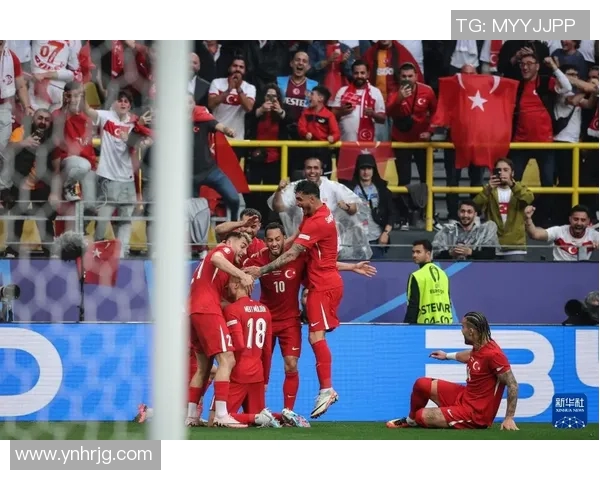 土耳其足球盛宴加拉塔萨雷强势对决引发球迷热潮